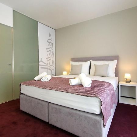 Apartments Dado Split Bagian luar foto