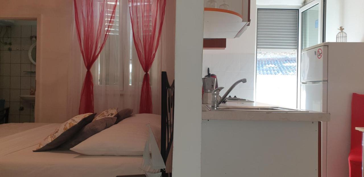 Apartments Dado Split Bagian luar foto