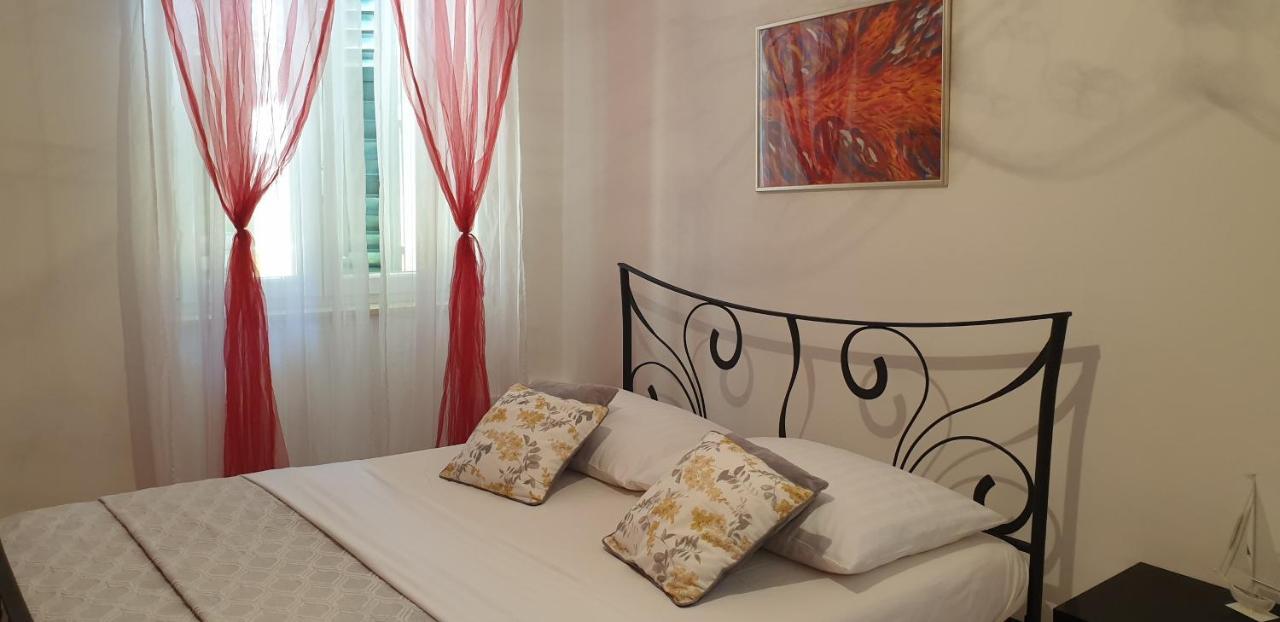 Apartments Dado Split Bagian luar foto