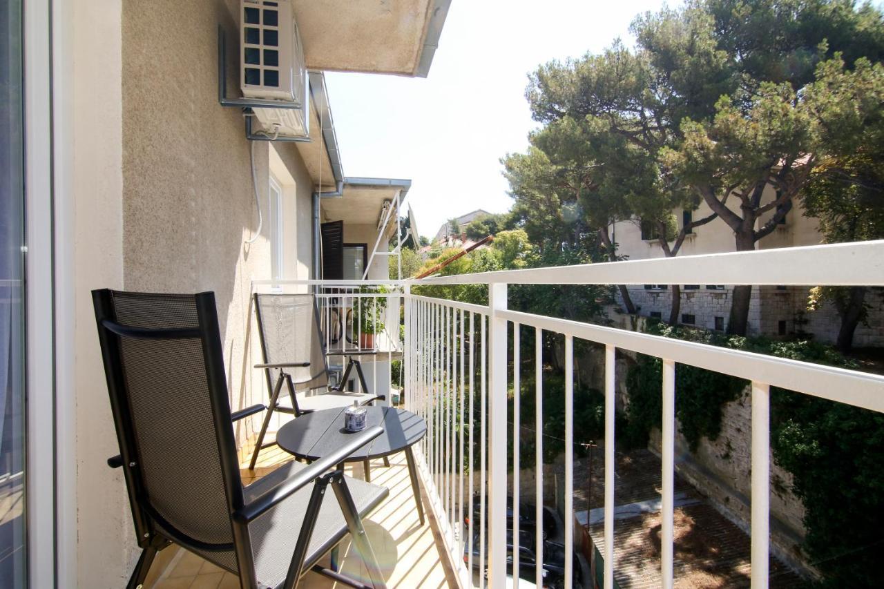 Apartments Dado Split Bagian luar foto