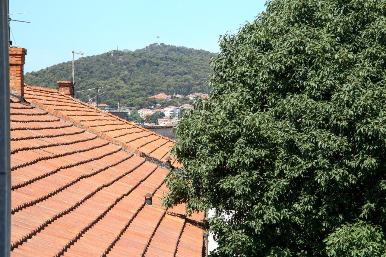 Apartments Dado Split Bagian luar foto