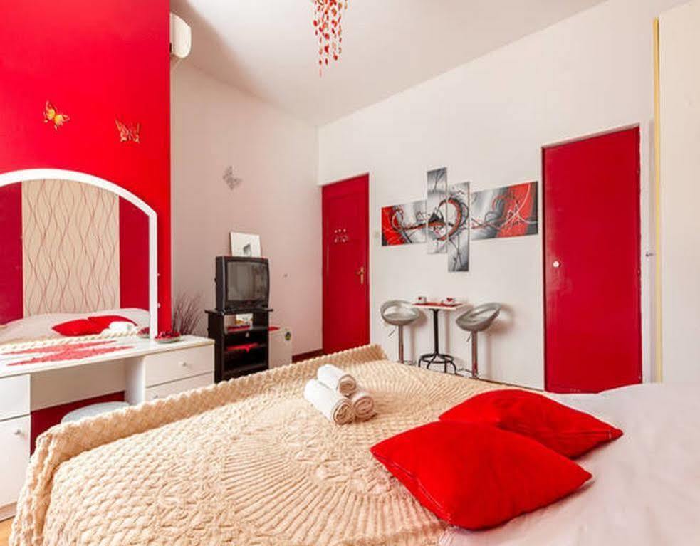 Apartments Dado Split Bagian luar foto